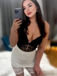 Svvenja High Class Escort Hure Essen 1